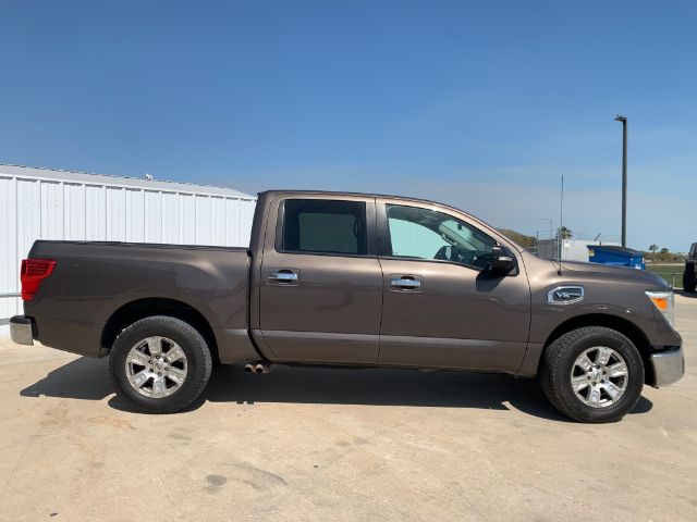 2017 Nissan Titan S Crew Cab 4WD