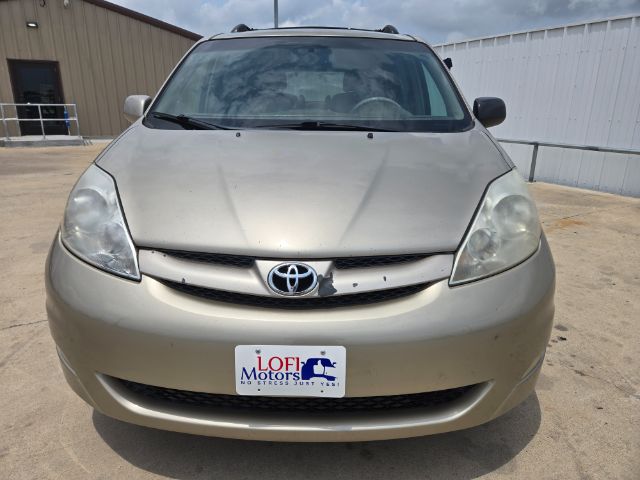 2008 Toyota Sienna XLE FWD