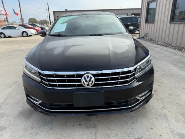 2018 Volkswagen Passat 2.0T SE