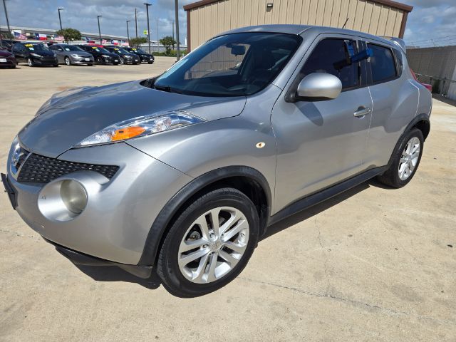 2011 Nissan Juke S FWD