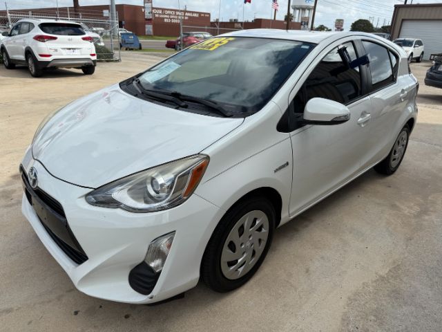 2016 Toyota Prius c Four