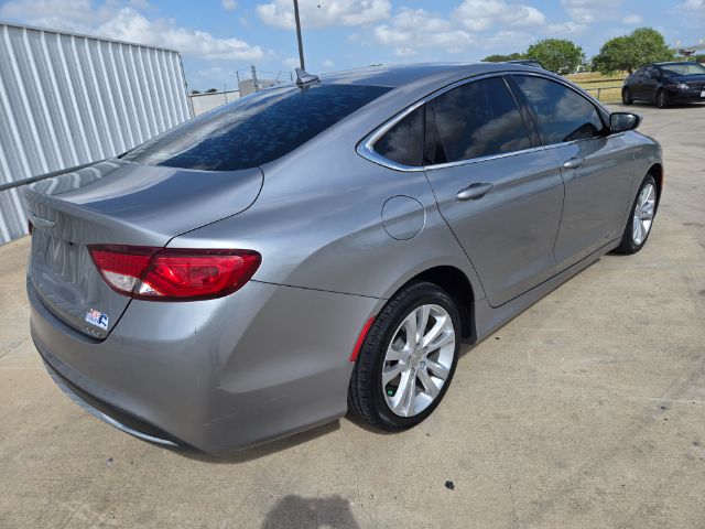 2017 Chrysler 200 Limited Platinum