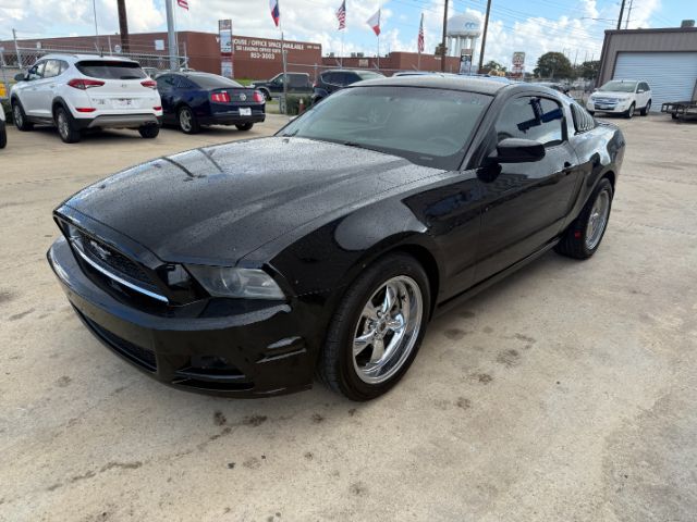 2014 Ford Mustang V6