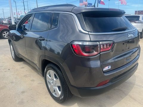 2022 Jeep Compass Latitude FWD
