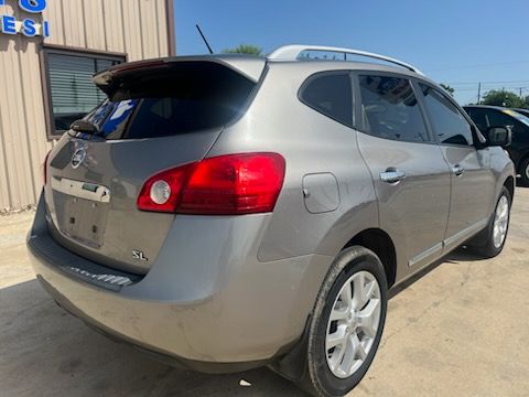 2011 Nissan Rogue SV FWD
