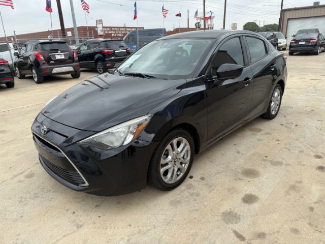 2017 Toyota Yaris iA 6M