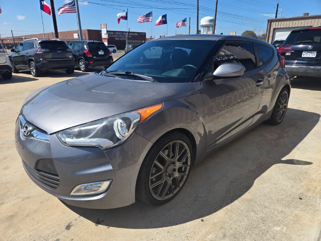 2015 Hyundai Veloster Base 6AT