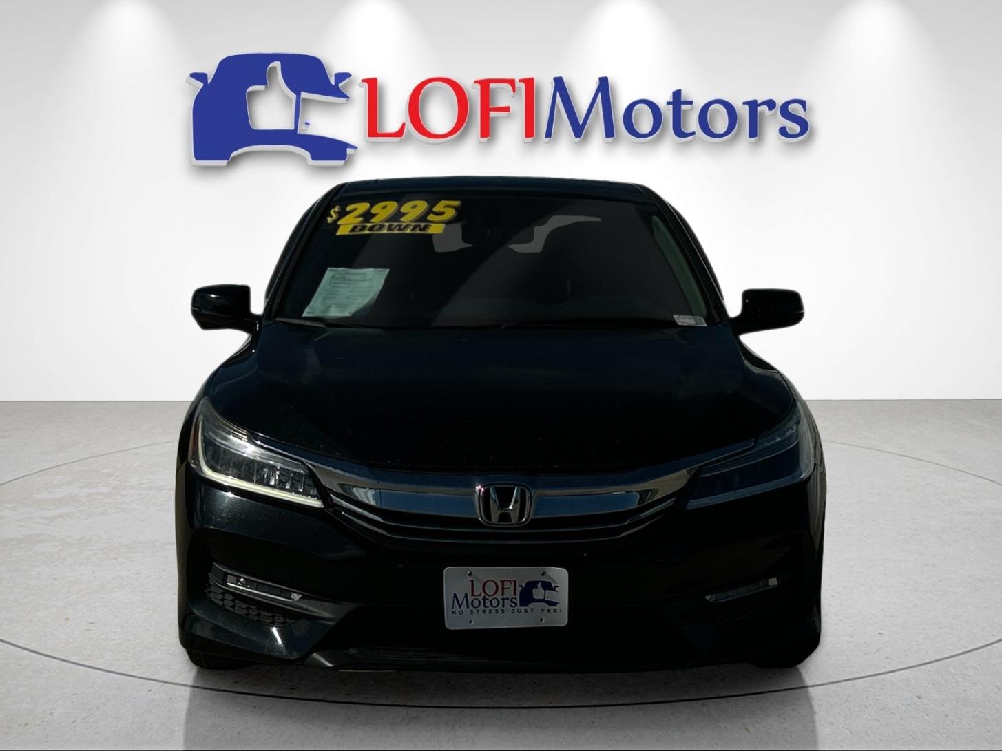 2016 Honda Accord Touring photo 4