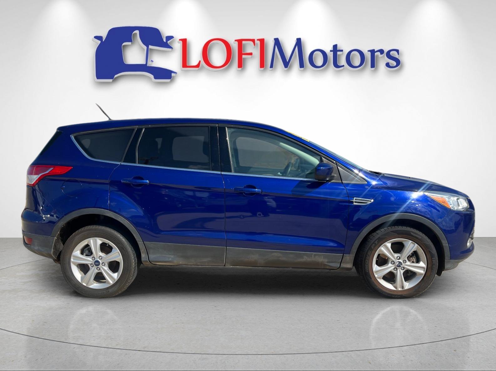 2016 Ford Escape SE photo 2