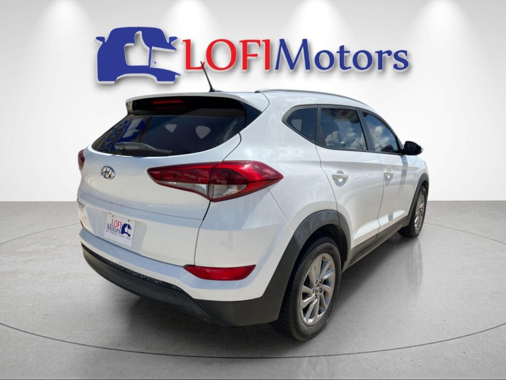 2016 Hyundai Tucson SE