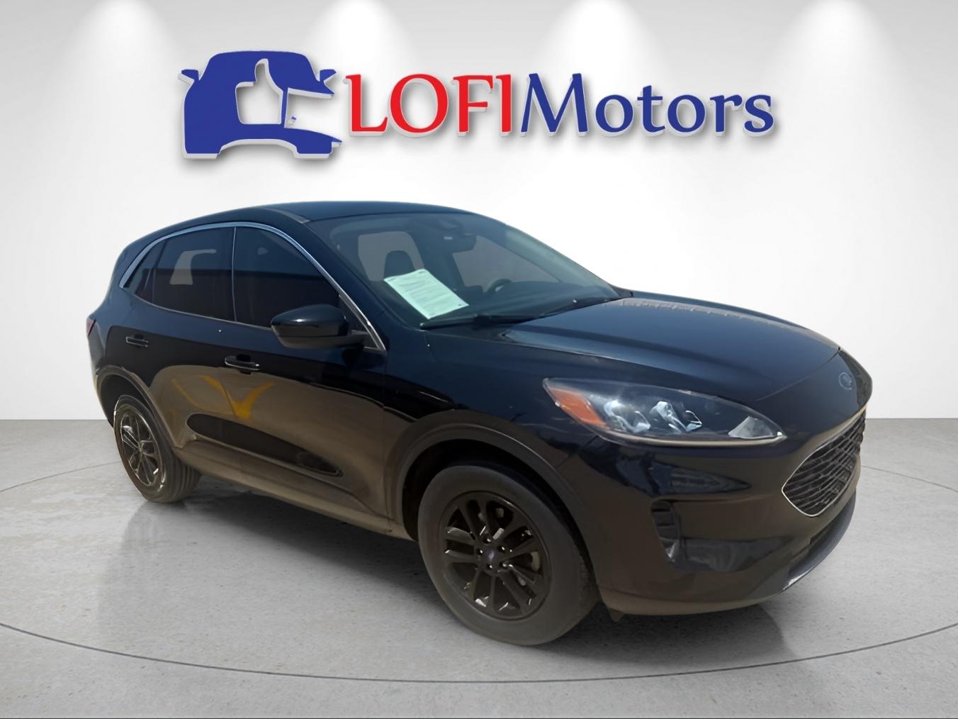 2020 Ford Escape SE's photo