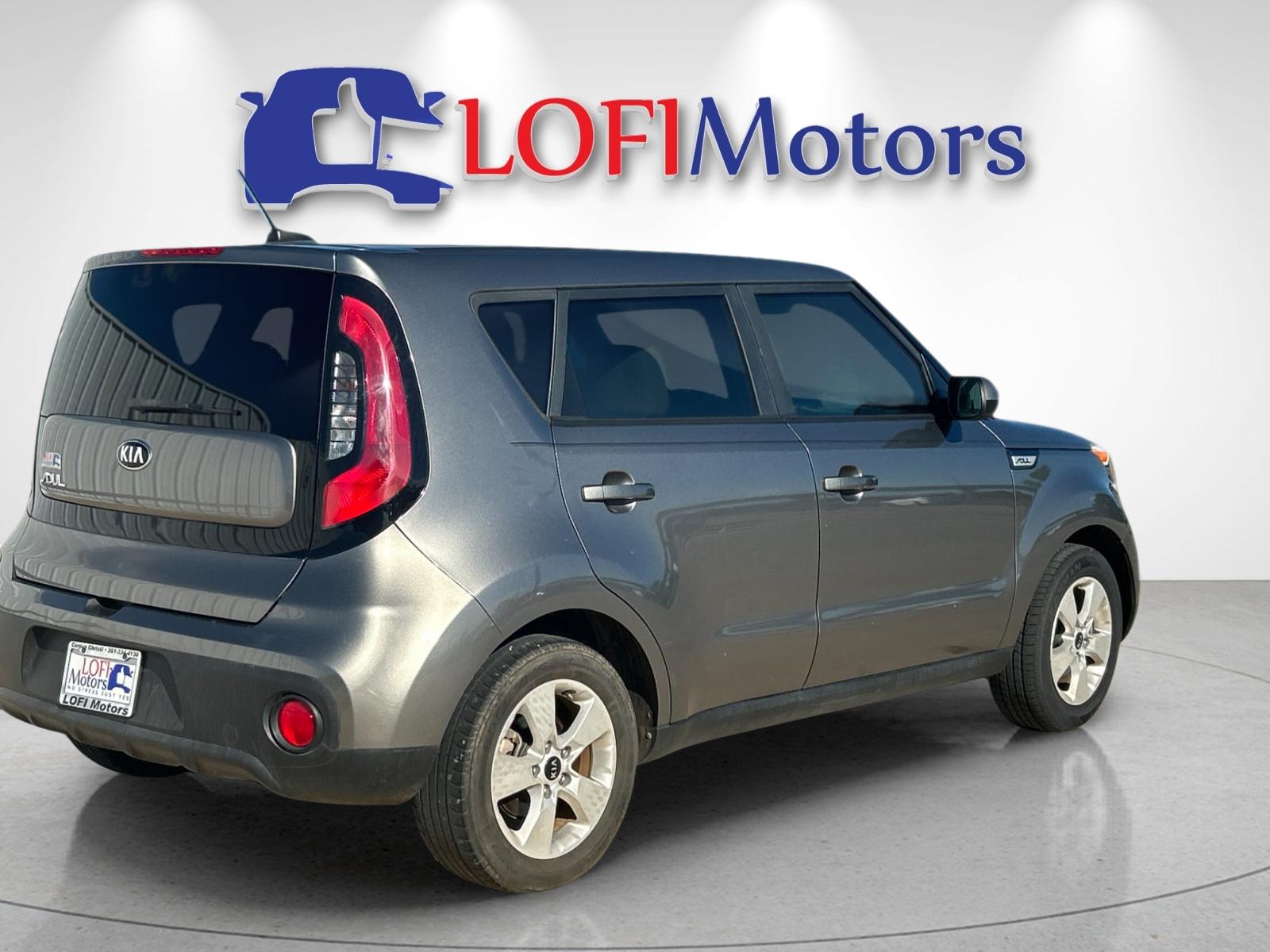 2017 Kia Soul Base photo 3