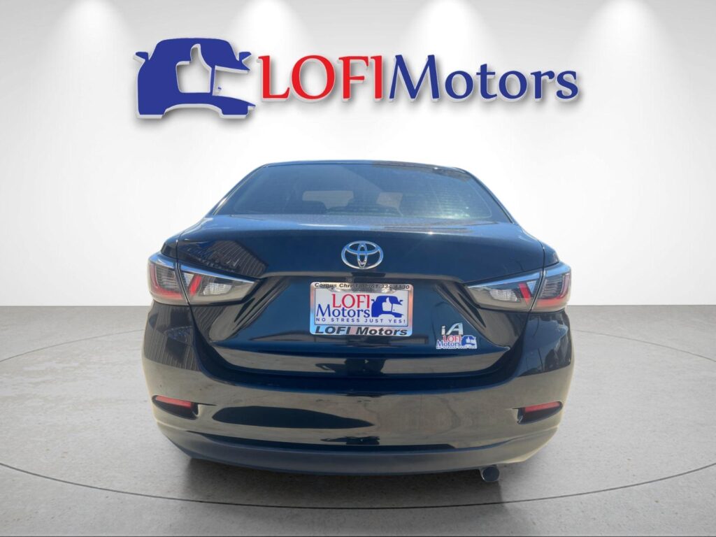 2017 Toyota Yaris iA