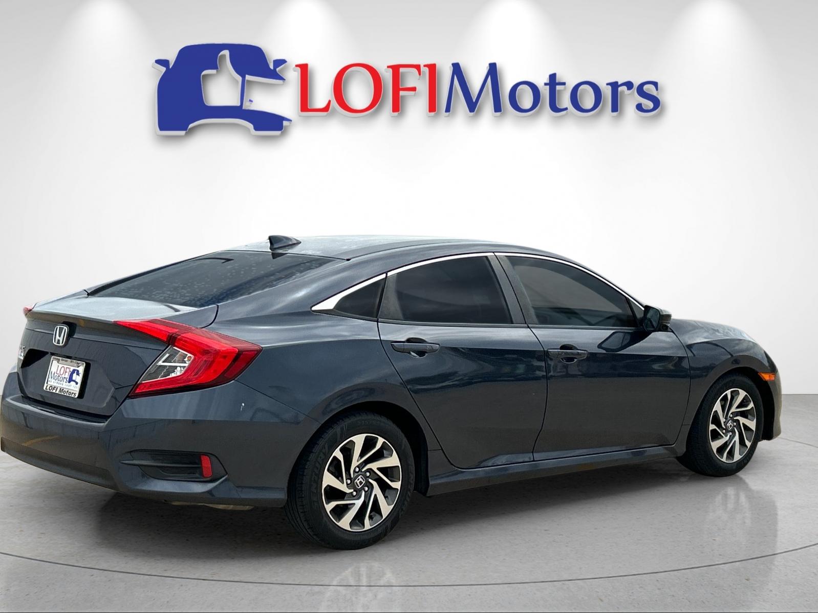 2018 Honda Civic EX photo 3