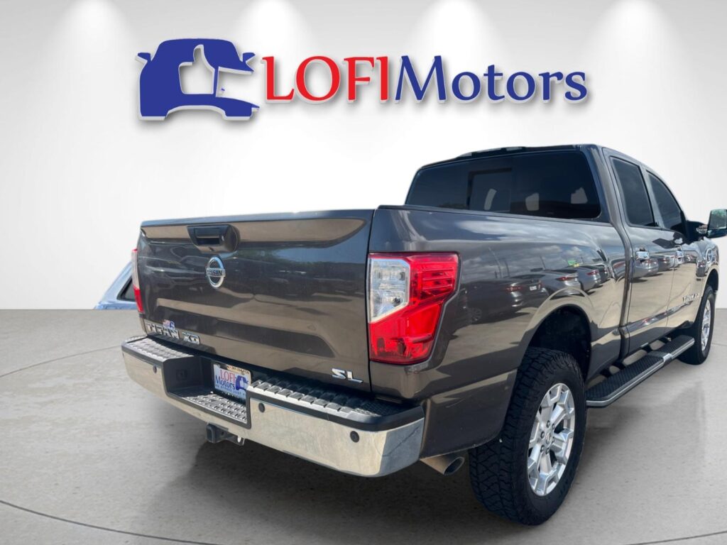 2016 Nissan TITAN XD SL