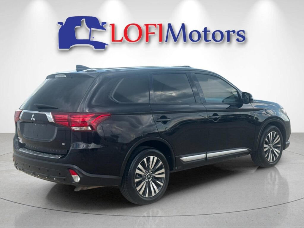 2020 Mitsubishi Outlander SE