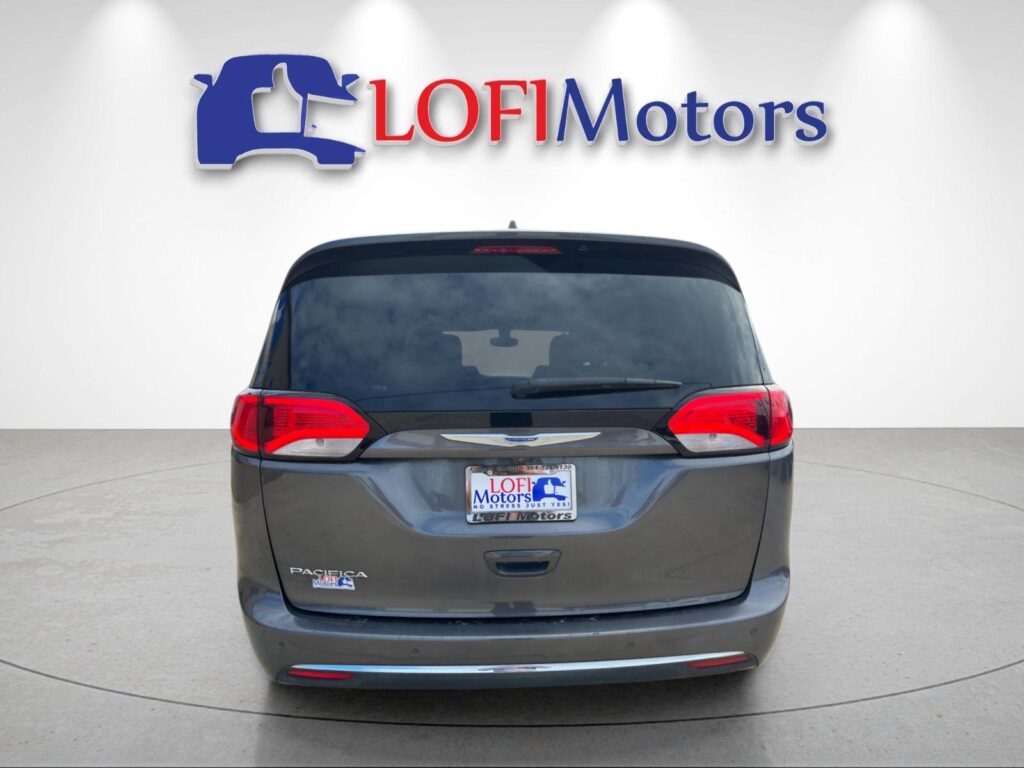 2018 Chrysler Pacifica L Touring