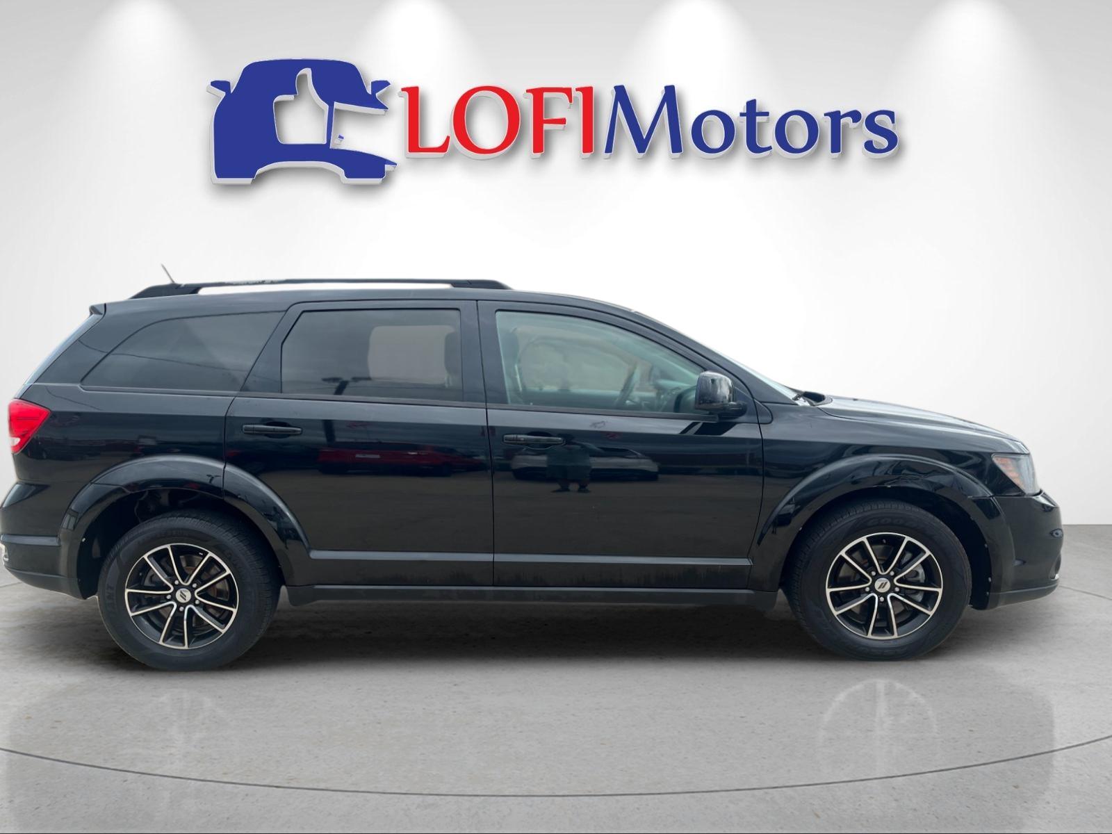 2018 Dodge Journey SXT photo 2