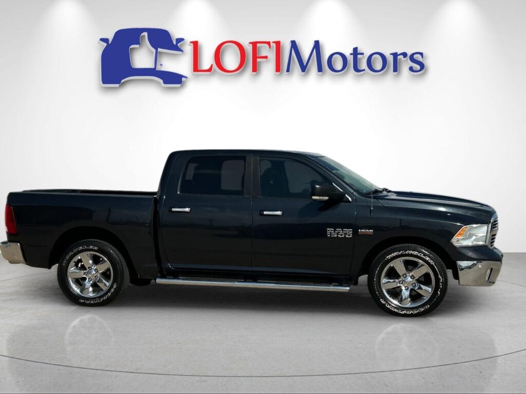 2016 RAM 1500 1500 SLT Crew Cab