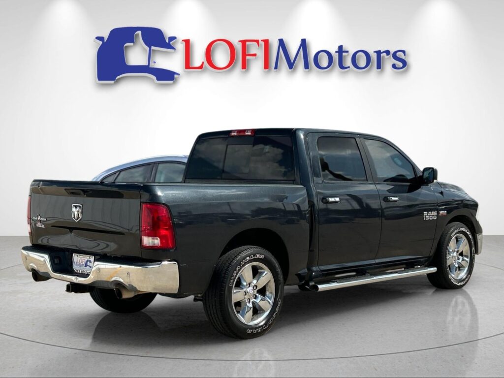 2016 RAM 1500 1500 SLT Crew Cab