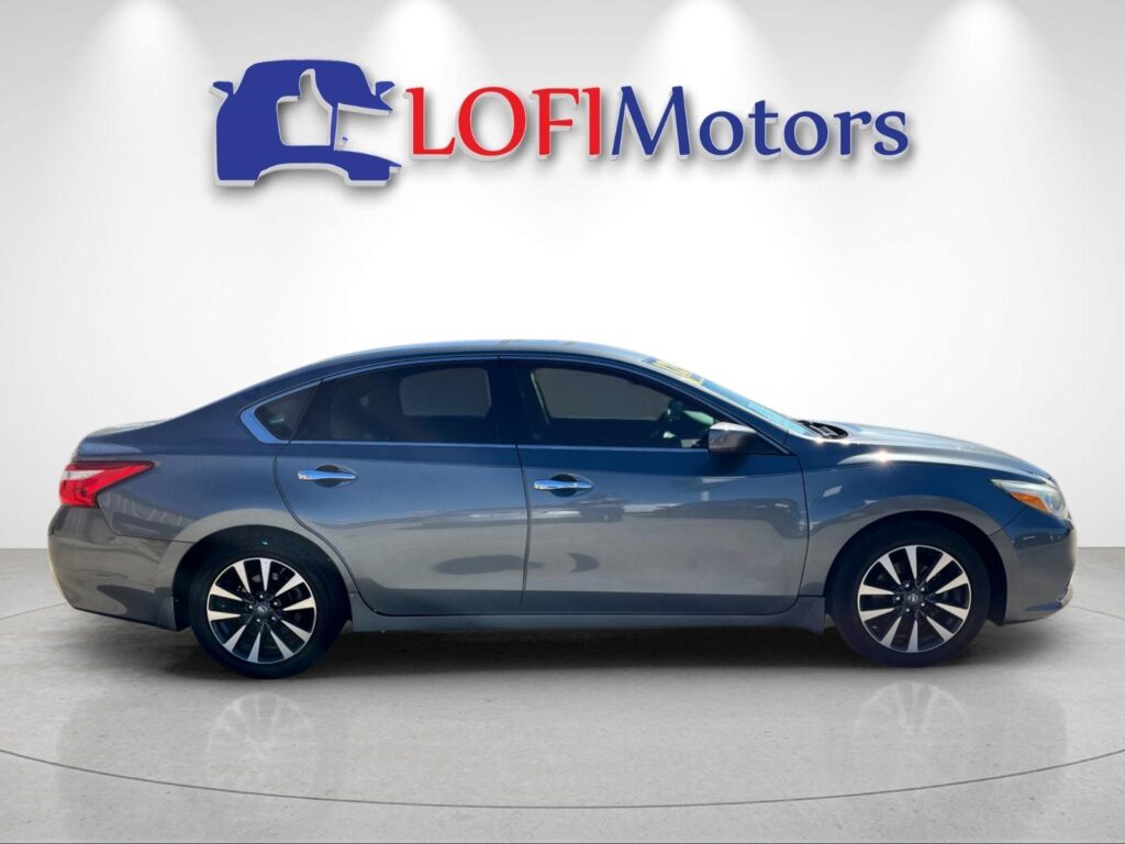 2016 Nissan Altima SV