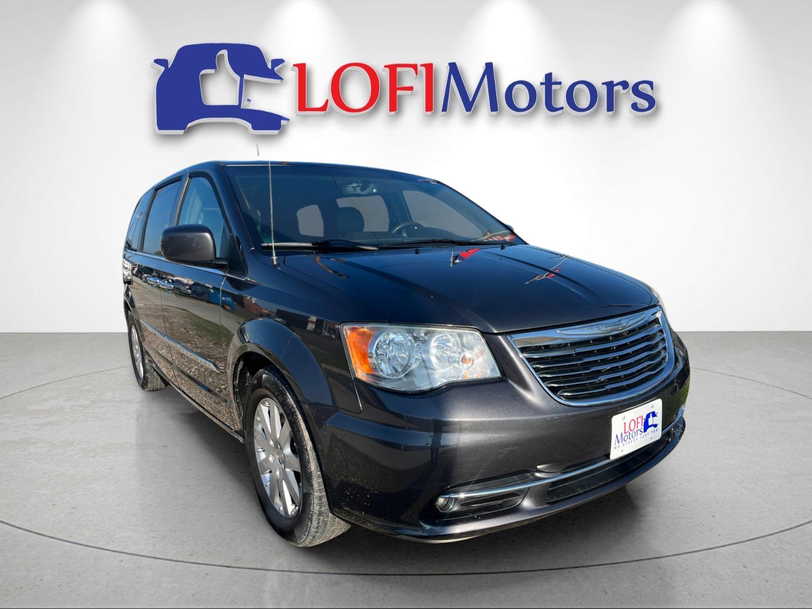 2016 Chrysler Town & Country Touring