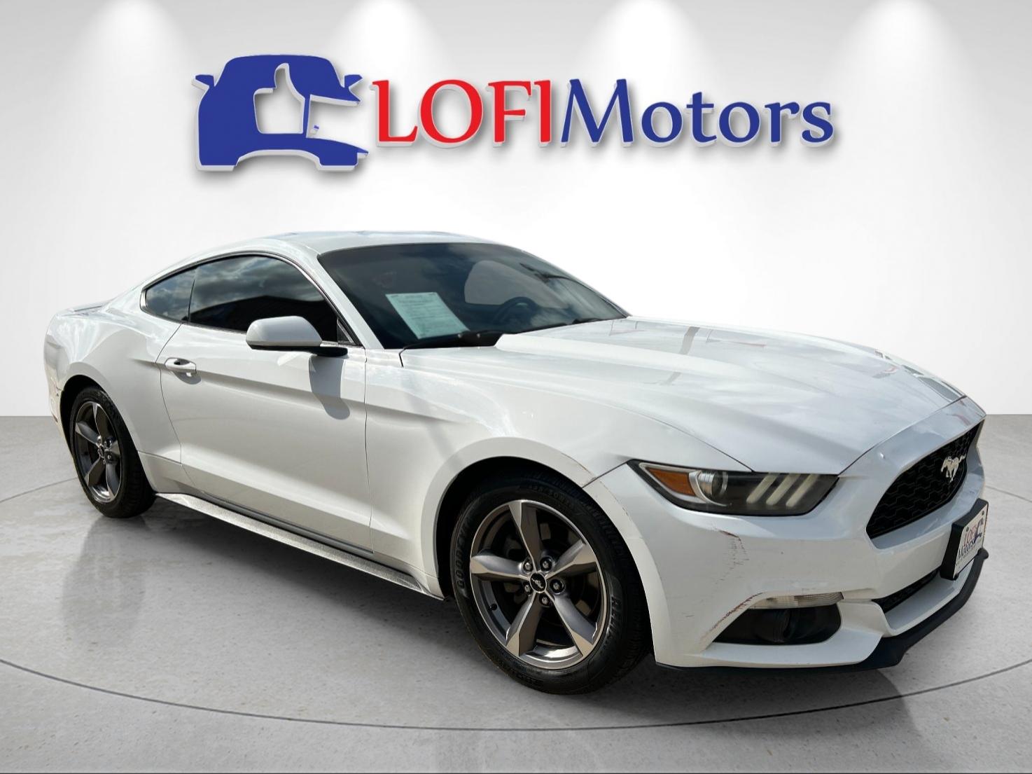 2017 Ford Mustang EcoBoost's photo