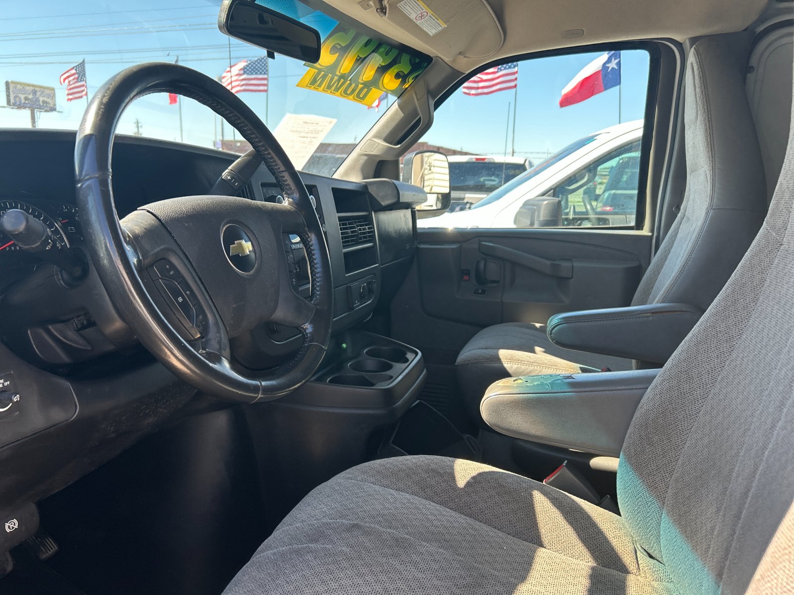 2020 Chevrolet Express Cargo Work Van - Photo 6