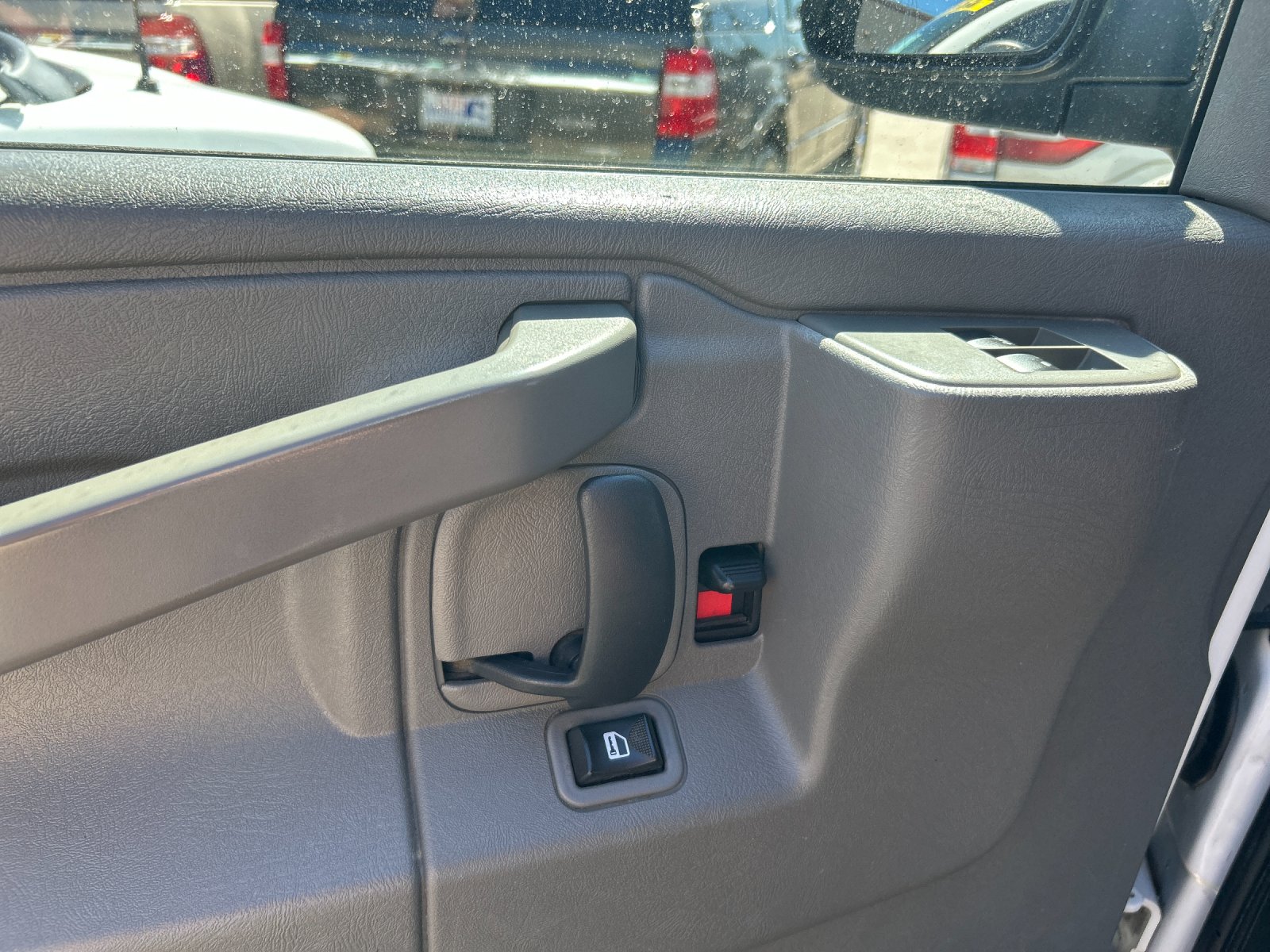 2020 Chevrolet Express Cargo Work Van - Photo 7