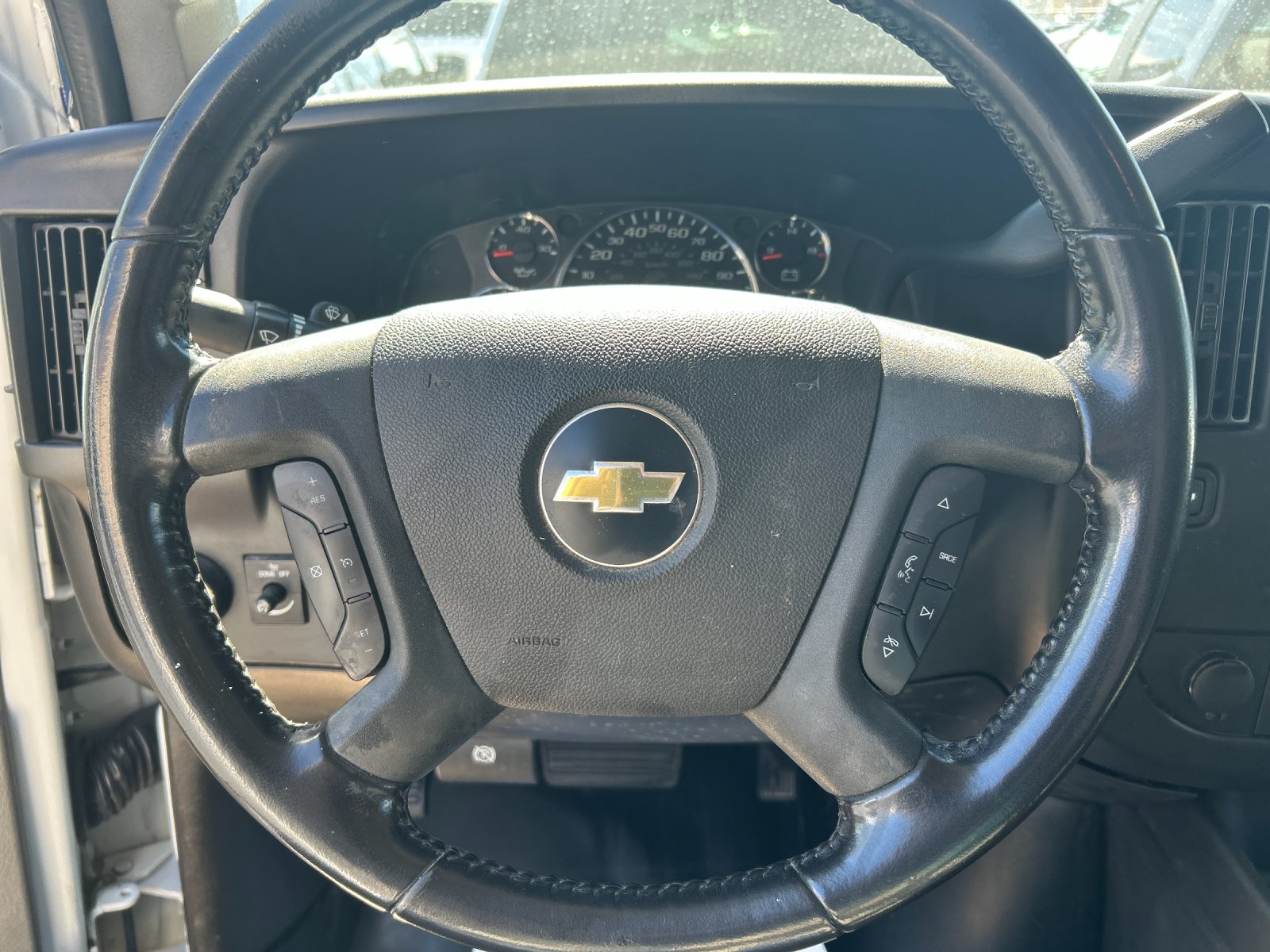 2020 Chevrolet Express Cargo Work Van - Photo 18