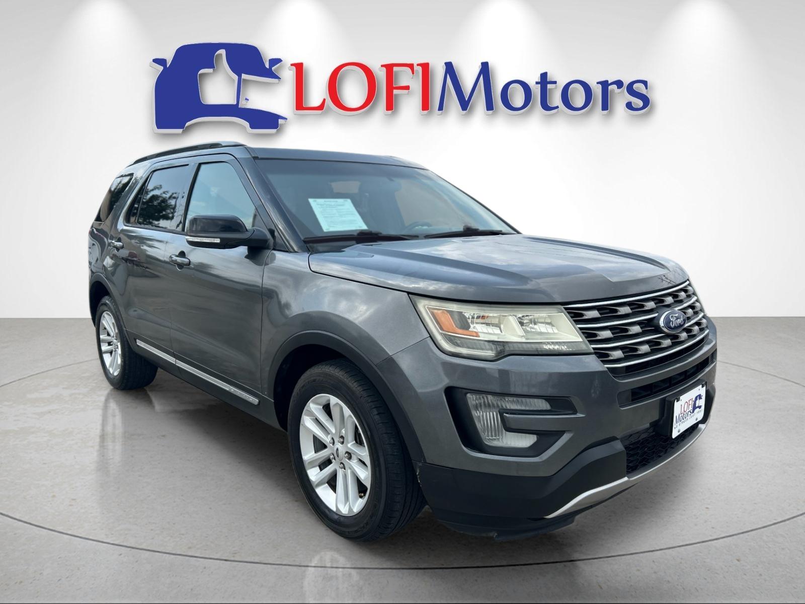 2017 Ford Explorer XLT FWD's photo