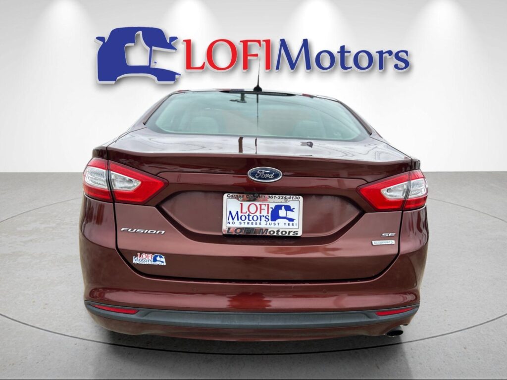 2016 Ford Fusion SE