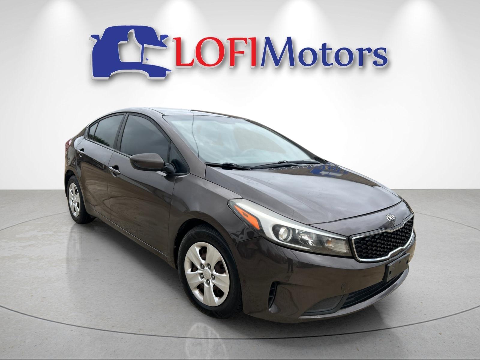 2017 Kia Forte LX's photo