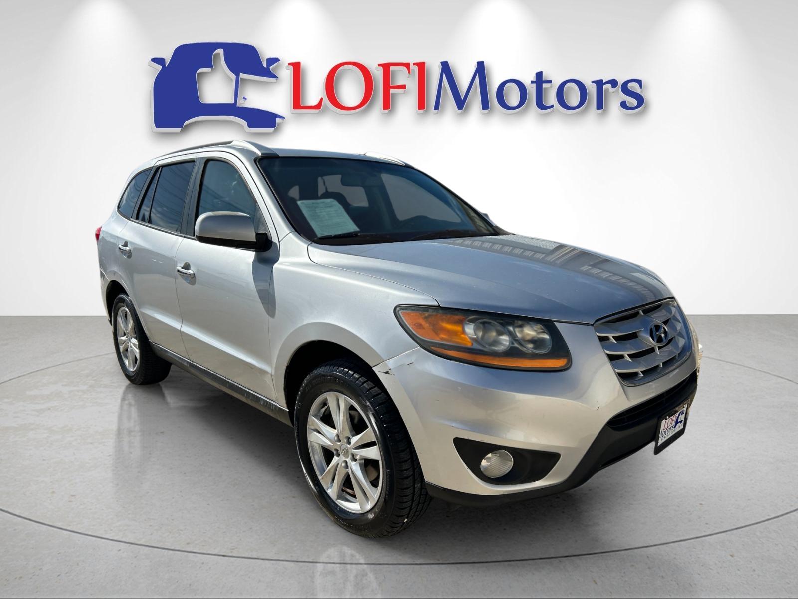 2011 Hyundai Santa Fe's photo